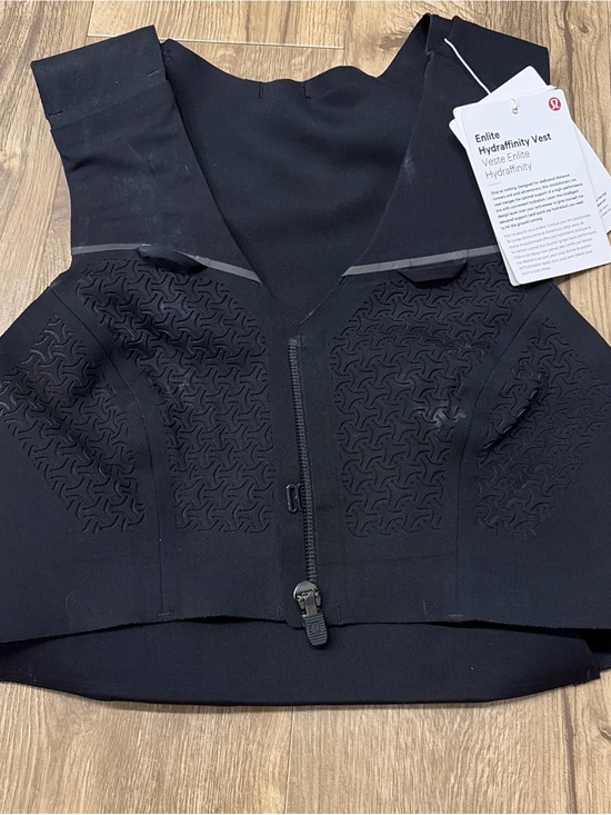 lululemon athletica Other - lululemon athletica Enlite Hydrafinity Vest - Black